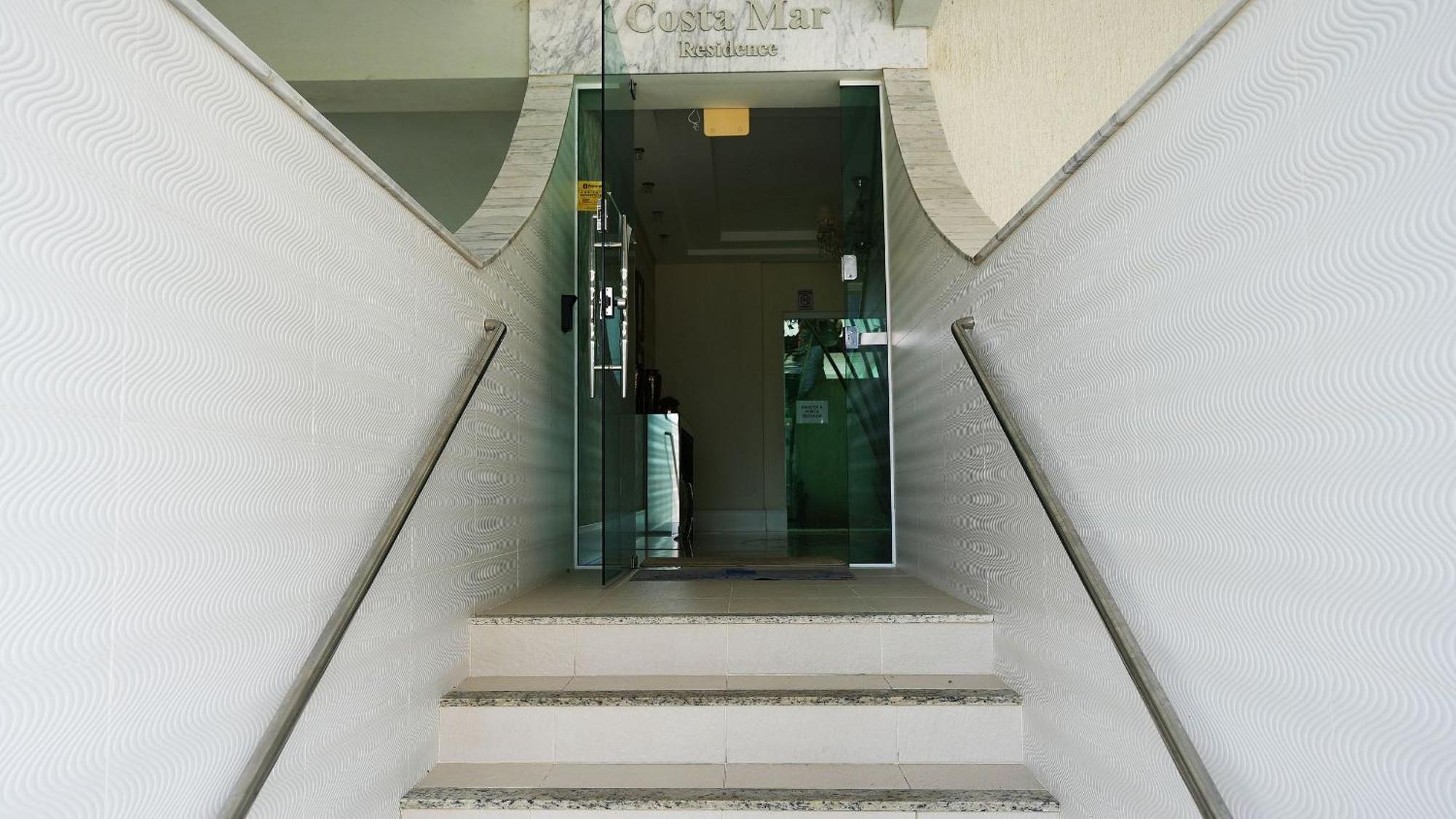 Edificio Costa Mar - Centro De Bombinhas公寓 外观 照片